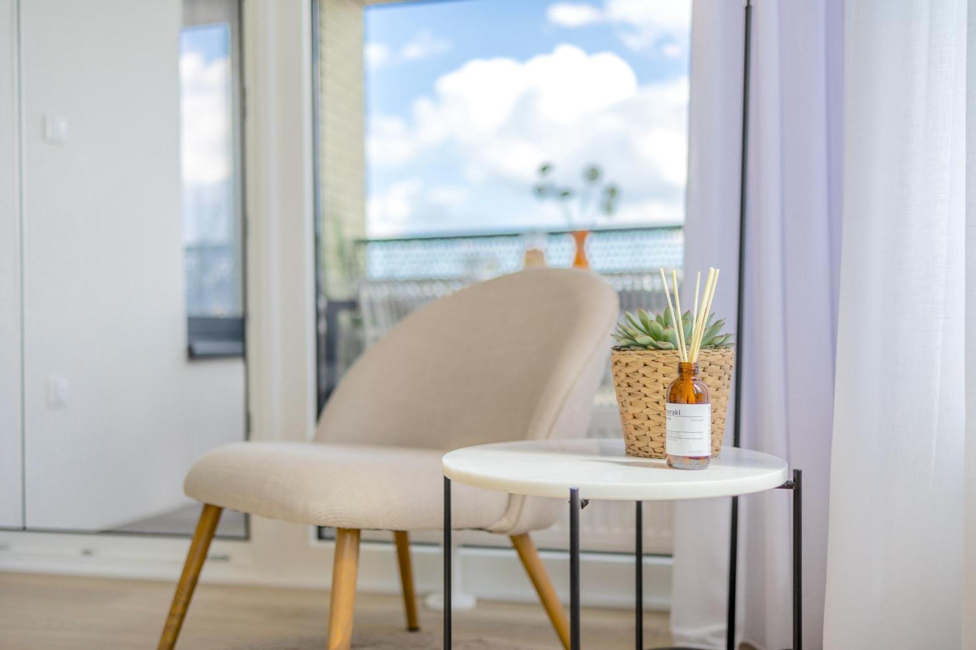 Bright 2br - 4th Floor, Balcony, Free Parking By Gravity Appartamento *