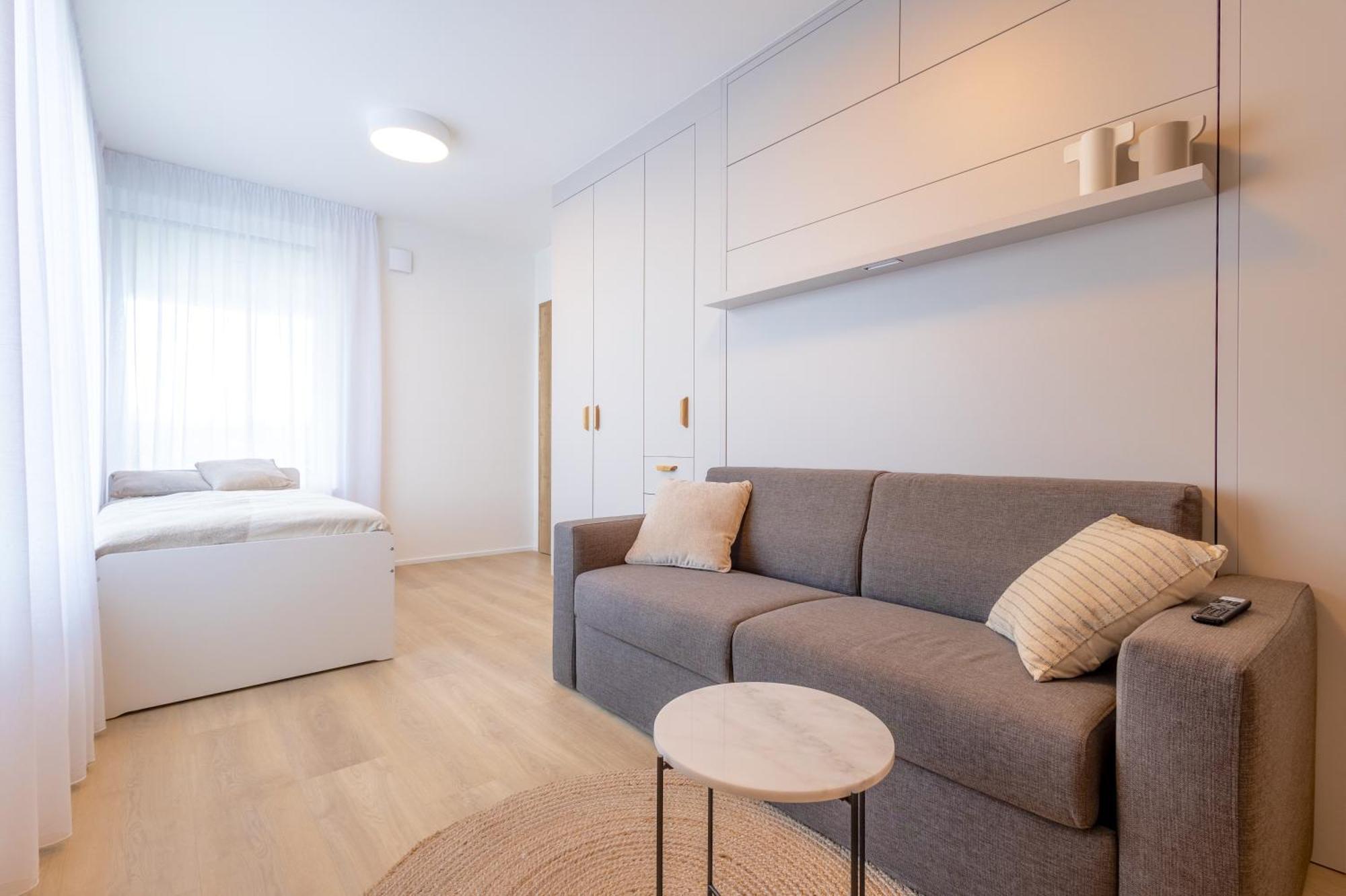 Appartamento Bright 2br - 4th Floor, Balcony, Free Parking By Gravity